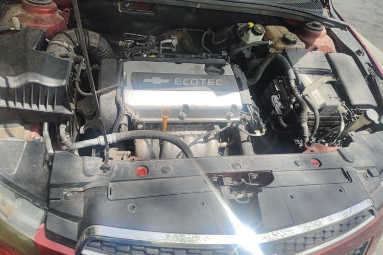 Used Chevrolet Cruze 2013 1.6L SL Grand Edition Manual Transmission Engine Bay
