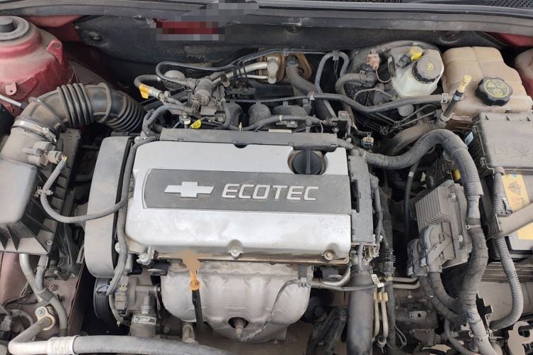 Used Chevrolet Cruze 2013 1.6L SE AT Engine Bay