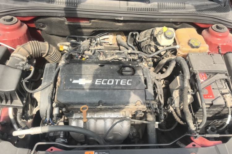 Used Chevrolet Cruze 2013 1.6L SL MT Engine Bay