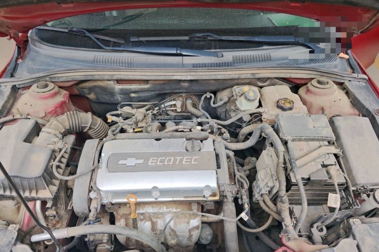 Used Chevrolet Cruze 2013 Hatchback 1.6L Manual Luxury Model Engine Bay