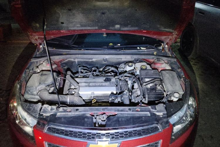 Used Chevrolet Cruze 2013 Hatchback 1.6T Automatic Flagship Model Engine Bay