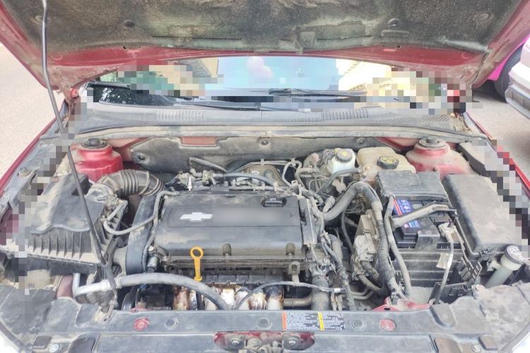 Used Chevrolet Cruze 2013 1.8L SE AT Engine Bay