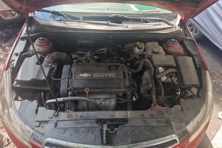 Used Chevrolet Cruze 2013 1.6L SE MT Engine Bay