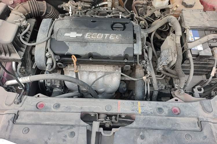 Used Chevrolet Cruze 2013 1.8L SE AT Engine Bay