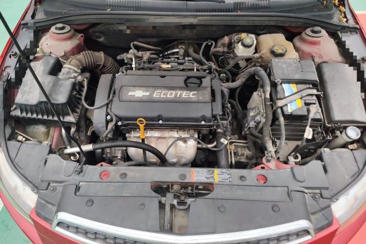 Used Chevrolet Cruze 2013 1.8L SE AT Engine Bay
