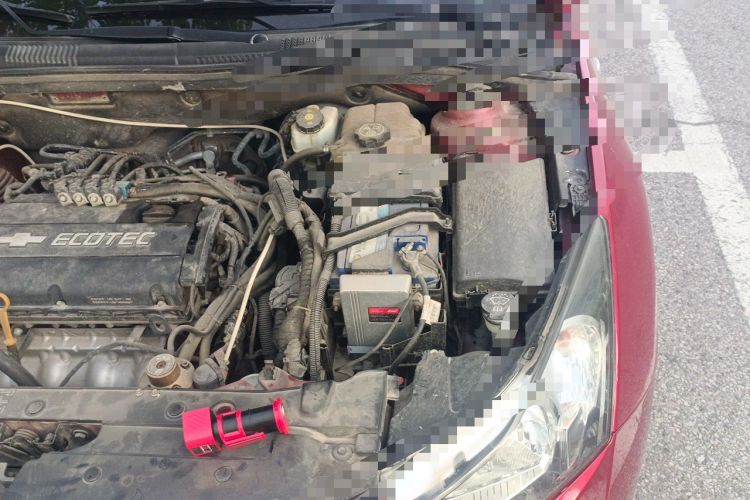 Used Chevrolet Cruze 2013 1.6L SE MT Engine Bay Left