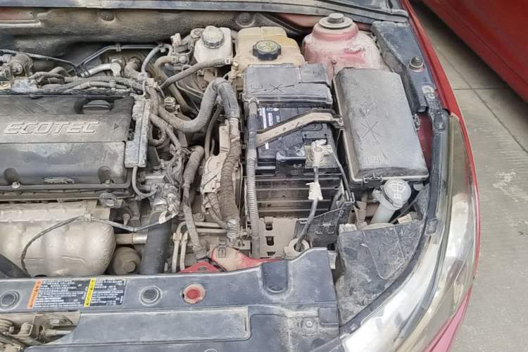 Used Chevrolet Cruze 2013 1.6L SL Grand Edition Automatic Engine Bay Left