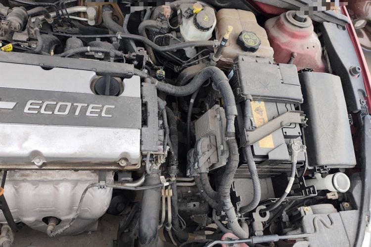 Used Chevrolet Cruze 2013 1.6L SE AT Engine Bay Left