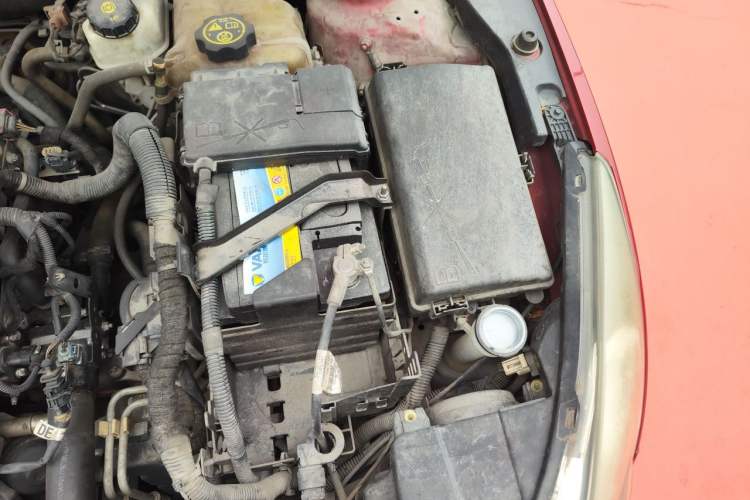 Used Chevrolet Cruze 2013 1.8L SE AT Engine Bay Left
