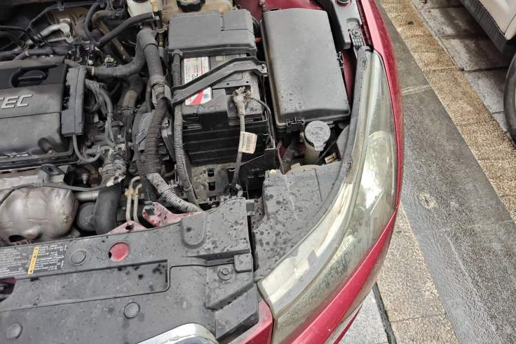 Used Chevrolet Cruze 2013 1.6L SL Grand Edition Automatic Engine Bay Left
