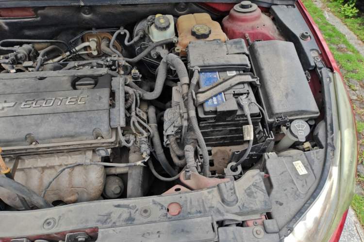 Used Chevrolet Cruze 2013 Hatchback 1.6L Manual Luxury Model Engine Bay Left