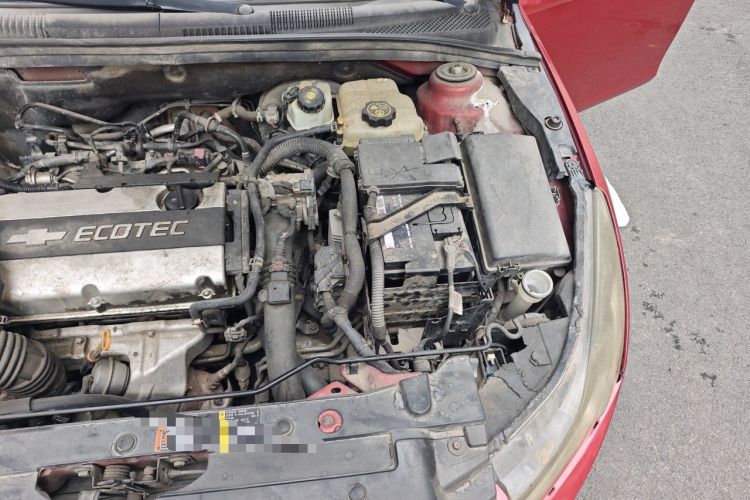 Used Chevrolet Cruze 2013 Hatchback 1.6T Automatic Flagship Model Engine Bay Left