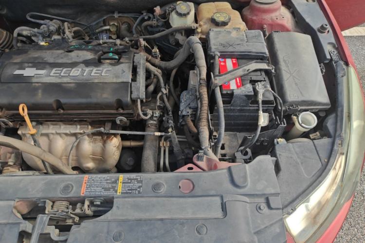 Used Chevrolet Cruze 2013 Hatchback 1.6L Automatic Luxury Model Engine Bay Left