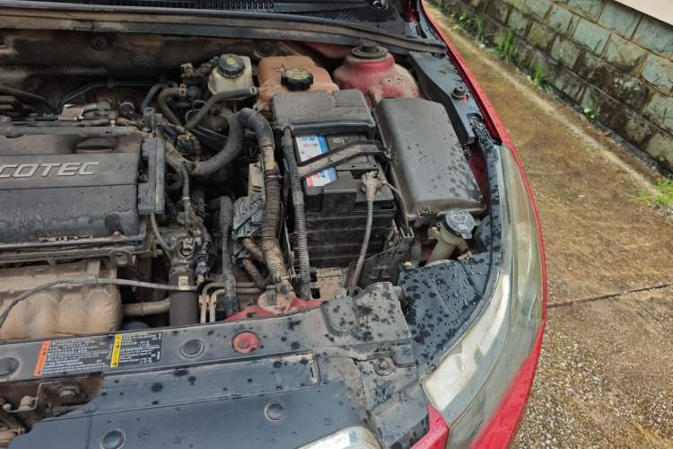 Used Chevrolet Cruze 2013 1.8L SE AT Engine Bay Left