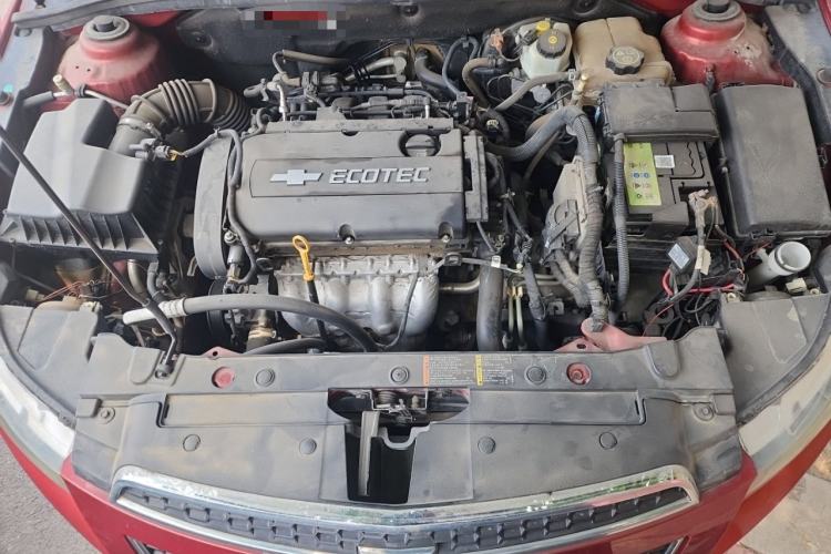 Used Chevrolet Cruze 2013 1.8L SE AT Engine Bay