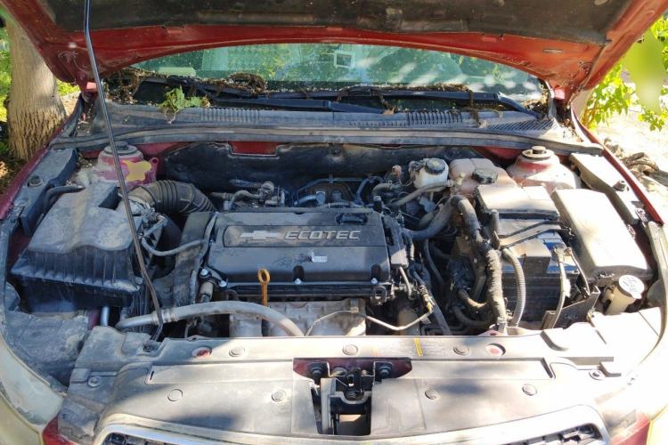 Used Chevrolet Cruze 2013 1.6L SE AT Engine Bay
