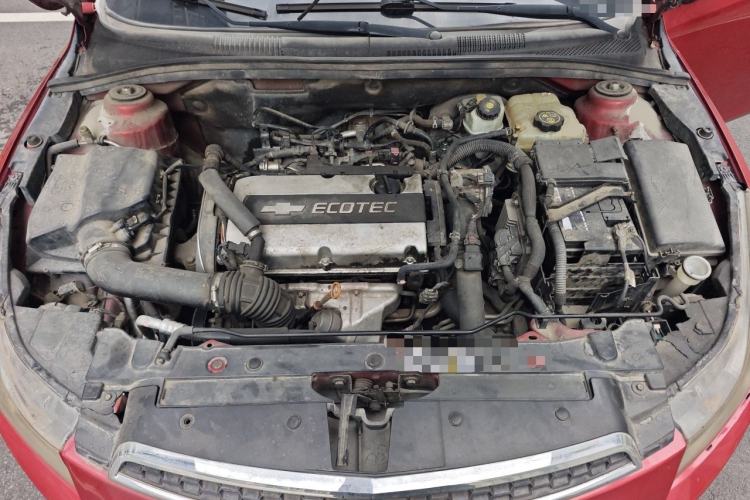 Used Chevrolet Cruze 2013 Hatchback 1.6T Automatic Flagship Model Engine Bay