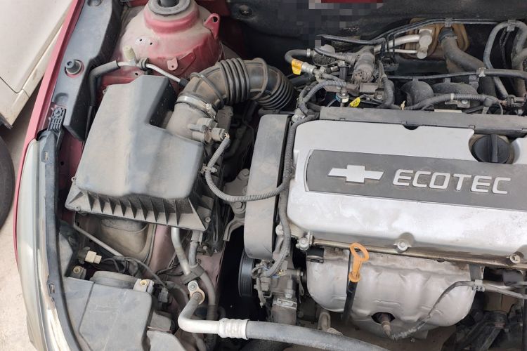 Used Chevrolet Cruze 2013 1.6L SE AT Engine Bay Right