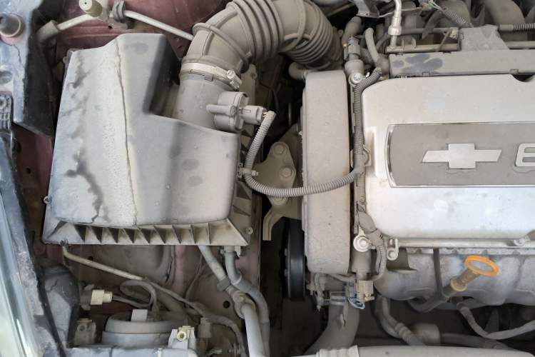 Used Chevrolet Cruze 2013 1.8L SE AT Engine Bay Right