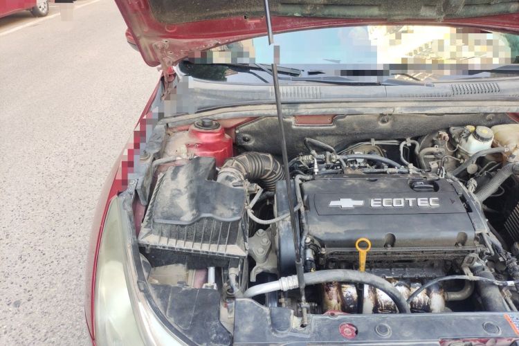 Used Chevrolet Cruze 2013 1.8L SE AT Engine Bay Right