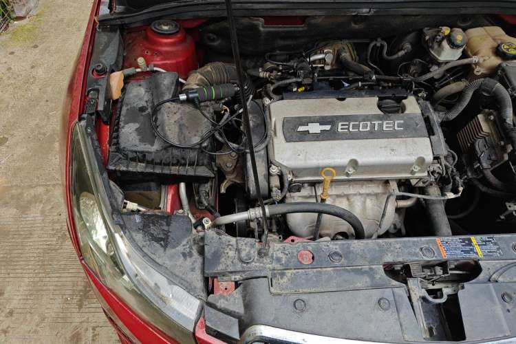Used Chevrolet Cruze 2013 1.6L SE MT Engine Bay Right
