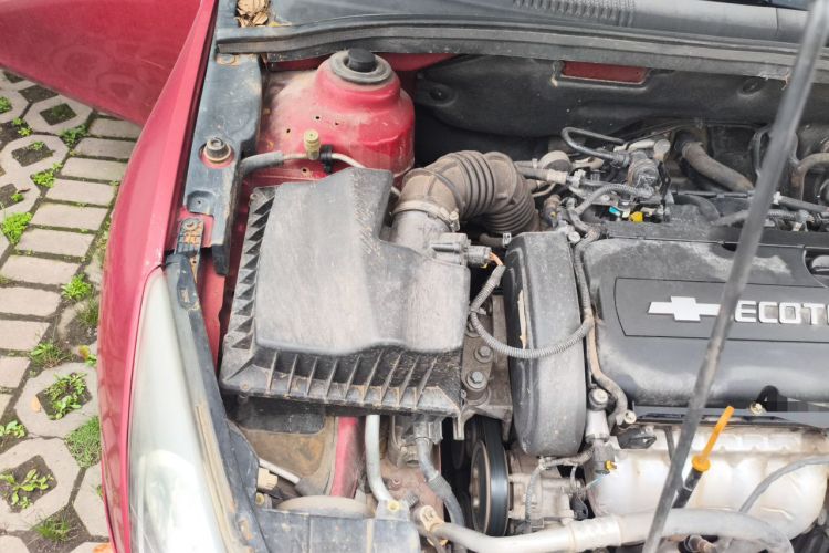 Used Chevrolet Cruze 2013 1.6L SE AT Engine Bay Right