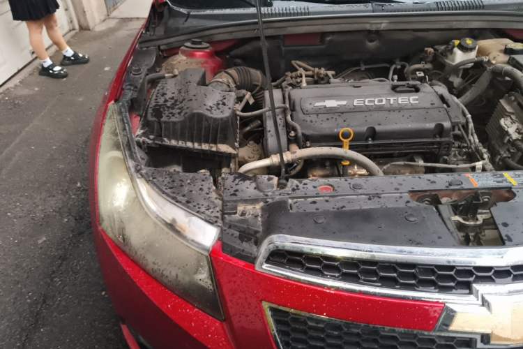 Used Chevrolet Cruze 2013 1.8L SE AT Engine Bay Right
