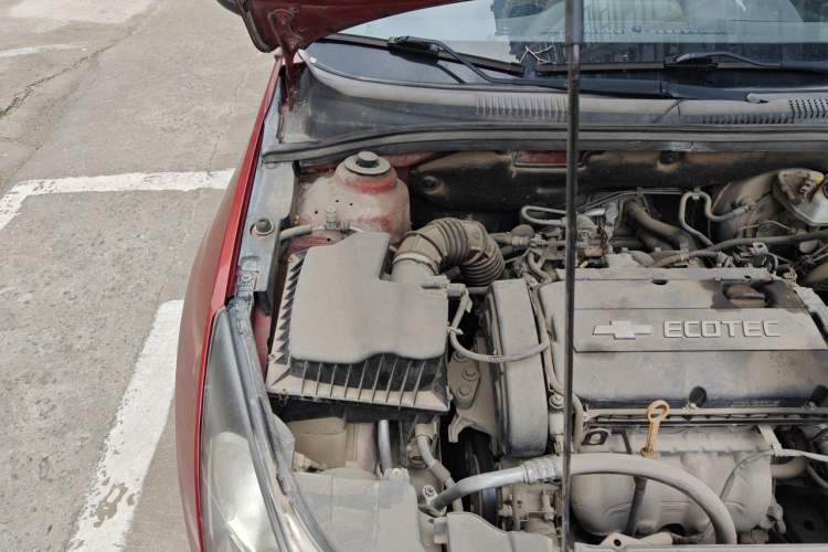 Used Chevrolet Cruze 2013 1.6L SE MT Engine Bay Right
