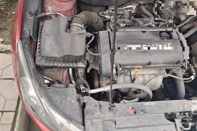 Used Chevrolet Cruze 2013 1.6L SE MT Engine Bay Right