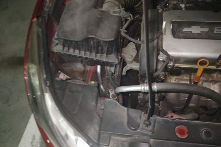 Used Chevrolet Cruze 2013 1.6L SE AT Engine Bay Right
