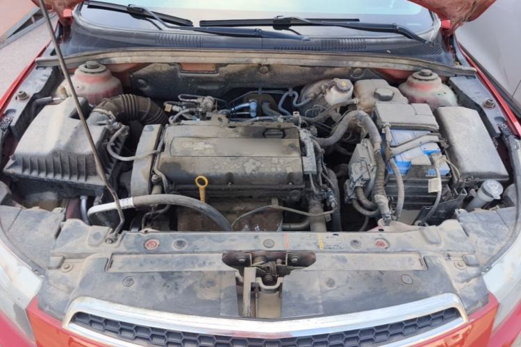 Used Chevrolet Cruze 2013 1.6L SE MT Engine Bay