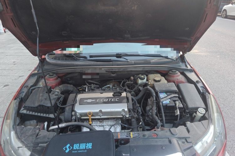 Used Chevrolet Cruze 2013 1.8L SE AT Engine Bay