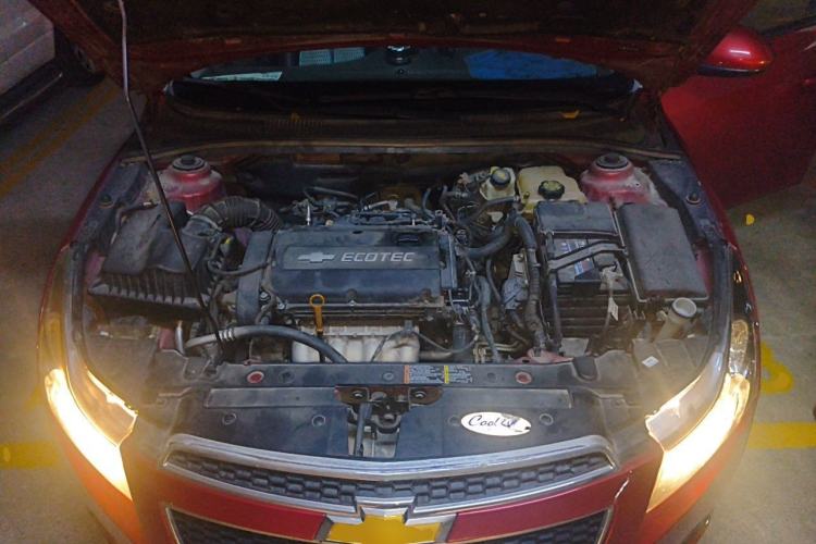 Used Chevrolet Cruze 2013 1.8L SE AT Engine Bay