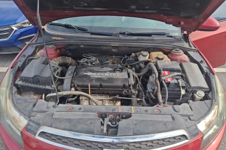 Used Chevrolet Cruze 2013 Hatchback 1.6L Automatic Luxury Model Engine Bay