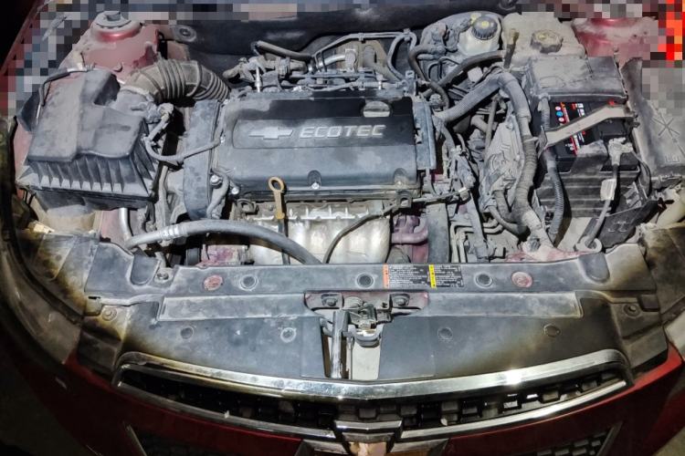 Used Chevrolet Cruze 2013 1.8L SE AT Engine Bay