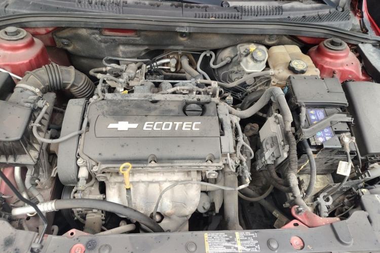 Used Chevrolet Cruze 2013 Hatchback 1.6L Manual Luxury Model Engine Bay