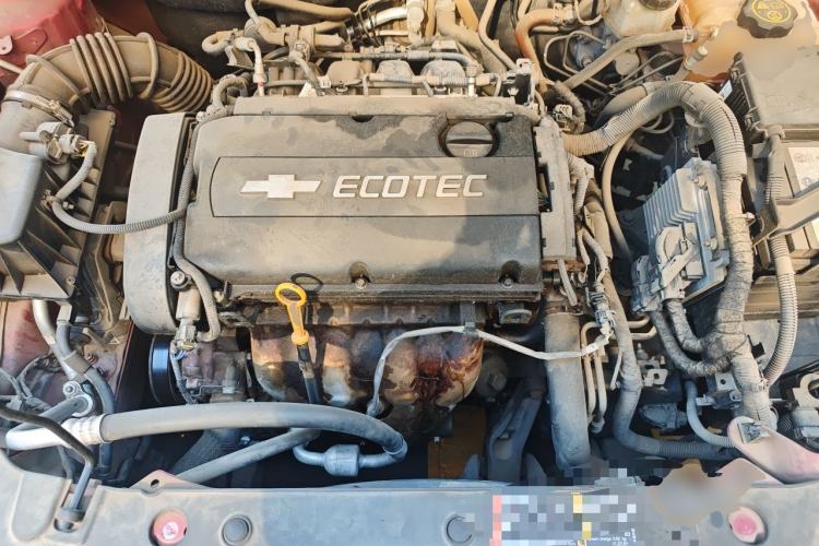 Used Chevrolet Cruze 2013 1.8L SE AT Engine Bay