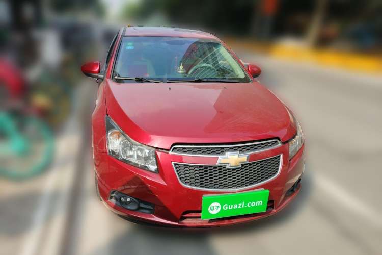 Used Chevrolet Cruze 2013 Hatchback 1.6L Automatic Luxury Model Front