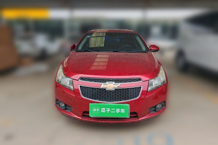 Used Chevrolet Cruze 2013 Hatchback 1.6L Manual Luxury Model Front