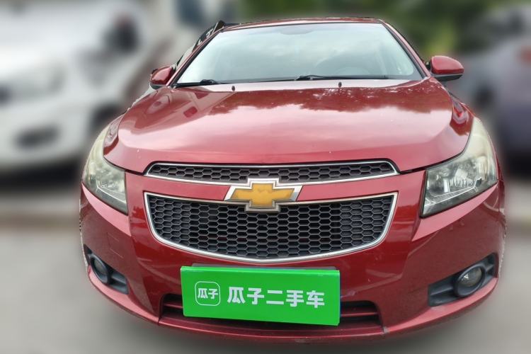 Used Chevrolet Cruze 2013 Hatchback 1.6L Manual Luxury Model Front