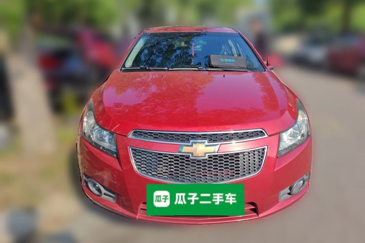 Used Chevrolet Cruze 2013 Hatchback 1.6L Automatic Luxury Model Front