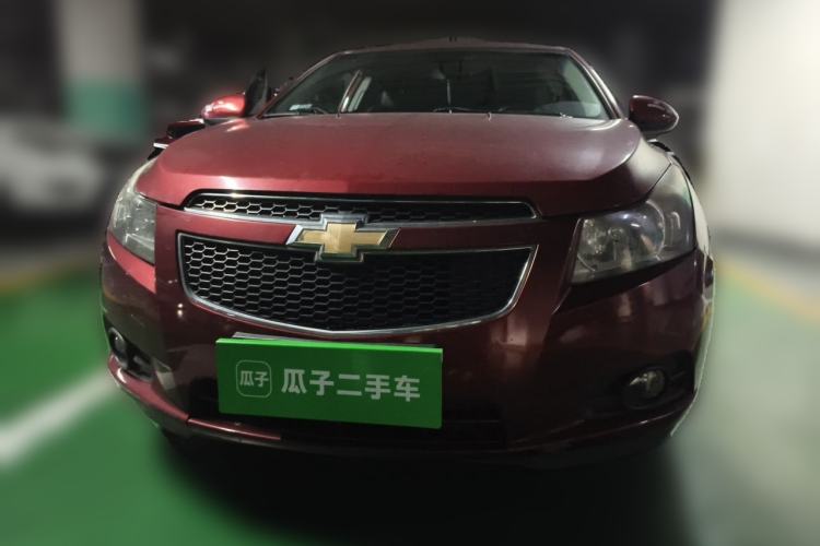 Used Chevrolet Cruze 2013 Hatchback 1.6L Automatic Luxury Model Front