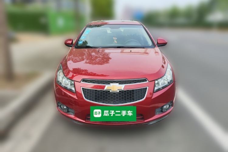 Used Chevrolet Cruze 2013 Hatchback 1.6L Manual Luxury Model Front