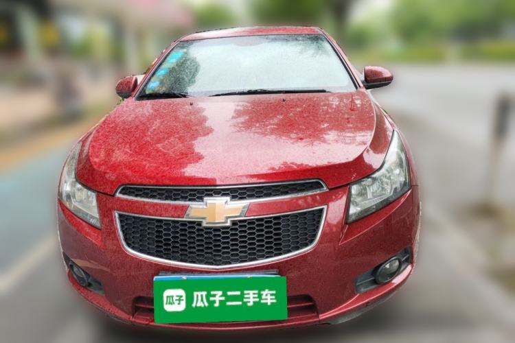 Used Chevrolet Cruze 2013 Hatchback 1.6L Manual Luxury Model Front