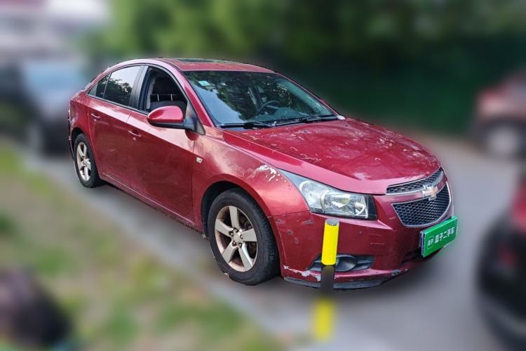 Used Chevrolet Cruze 2013 1.6L SE MT Front Right 45 Deg