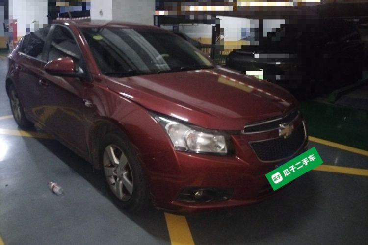 Used Chevrolet Cruze 2013 Hatchback 1.6L Automatic Luxury Model Front Right 45 Deg