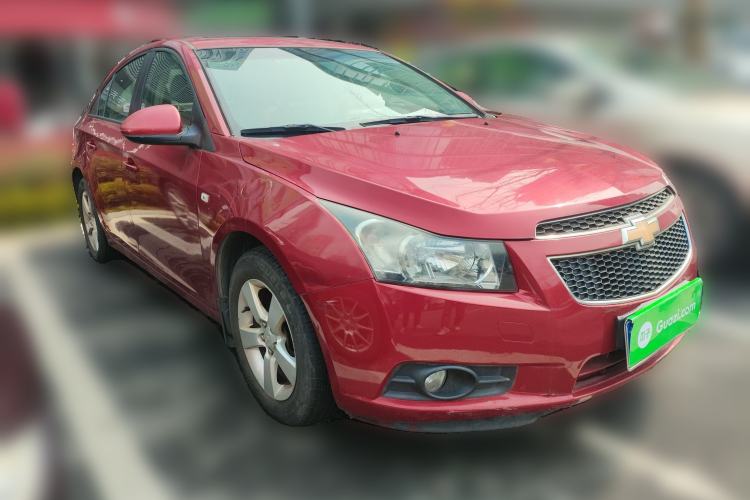 Used Chevrolet Cruze 2013 1.8L SE AT Front Right 45 Deg