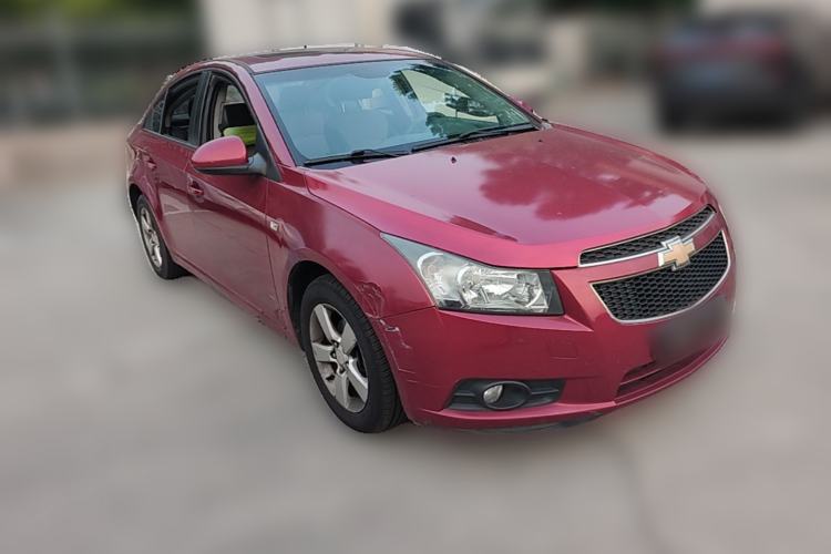 Used Chevrolet Cruze 2013 1.8L SE AT Front Right 45 Deg