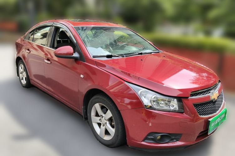 Used Chevrolet Cruze 2013 1.8L SE AT Front Right 45 Deg
