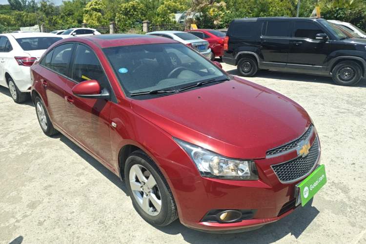 Used Chevrolet Cruze 2013 1.8L SE AT Front Right 45 Deg